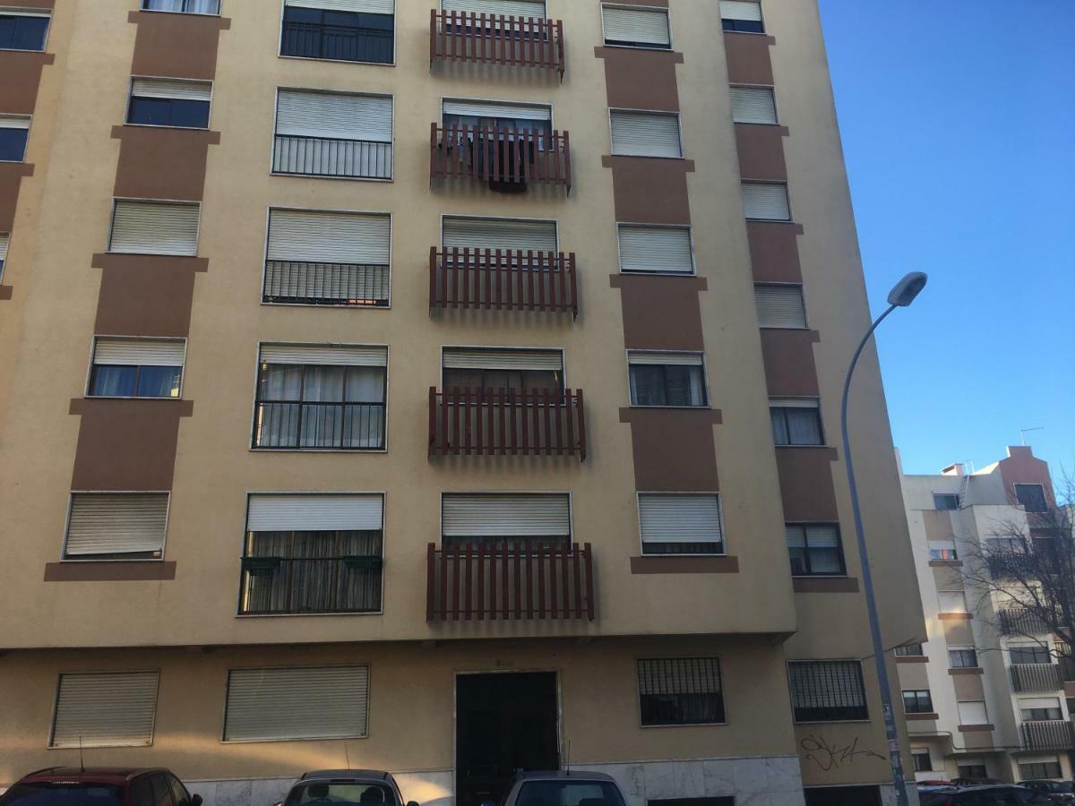 Apartamento Lisboa - Reboleira Amadora Exterior foto